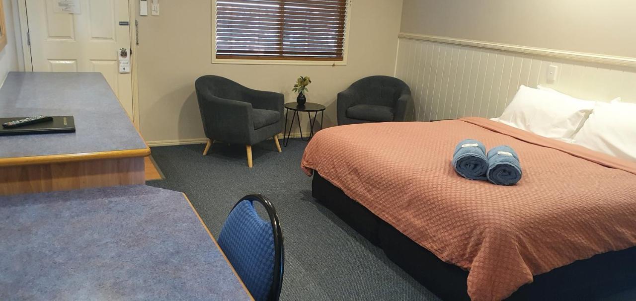 Dirranbandi Motor Inn Dış mekan fotoğraf