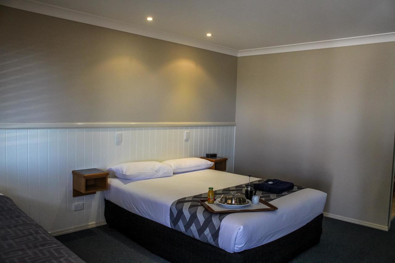 Dirranbandi Motor Inn Dış mekan fotoğraf